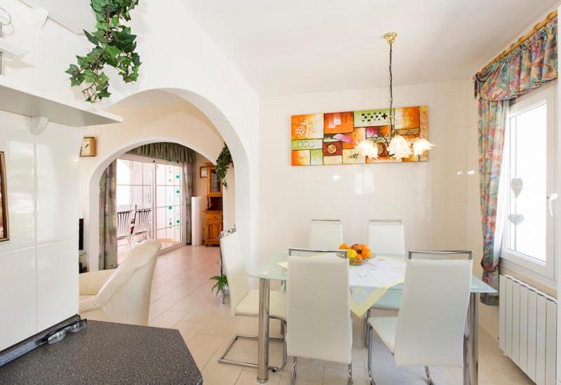 2009 Casa San Maurici Con Piscina By Homeselectspain Емпуриабрава Екстериор снимка